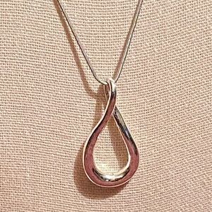 Silver Twisted Teardrop Art Deco Pendant Necklace